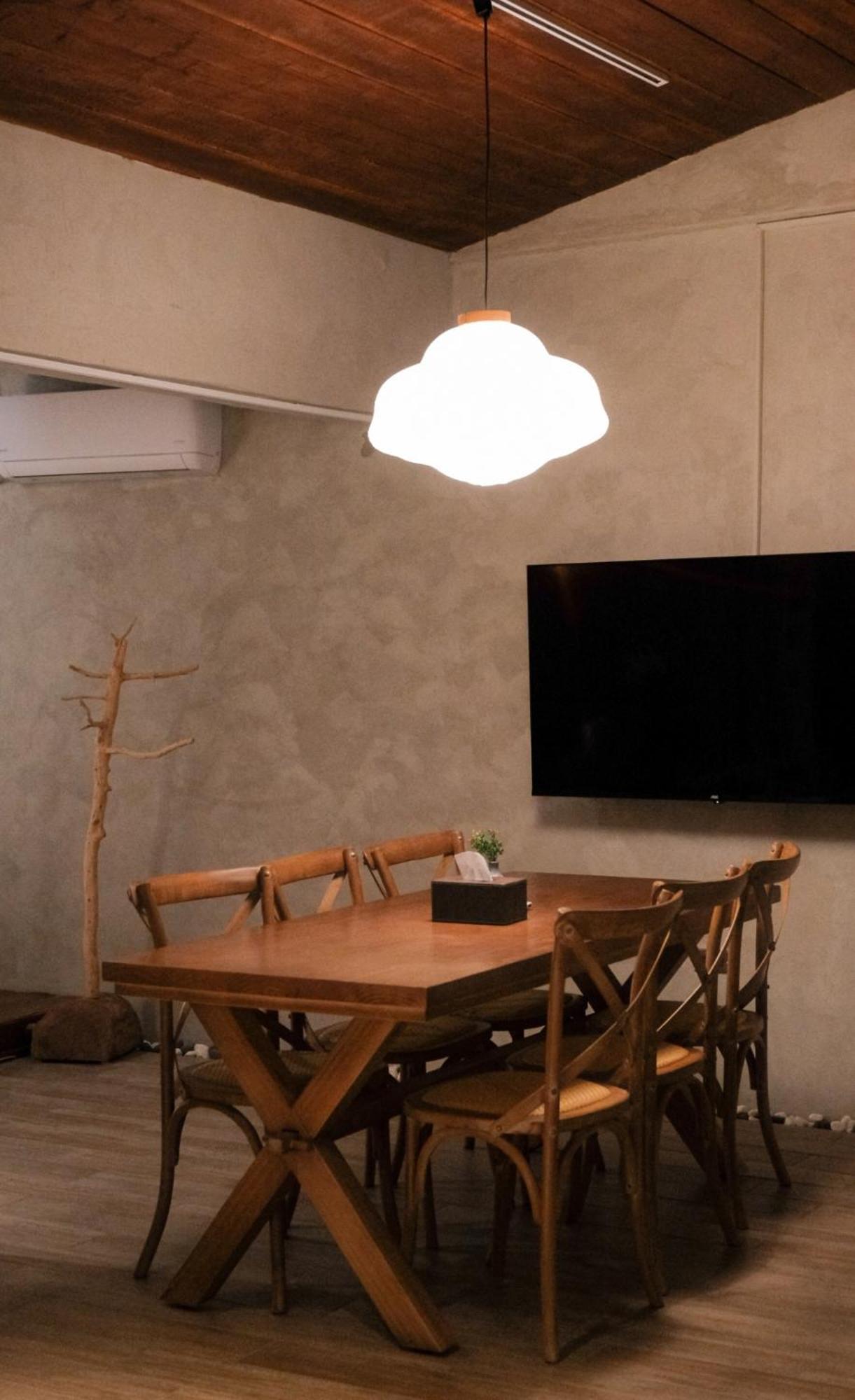 Yu Apartment Цзюфэнь Экстерьер фото